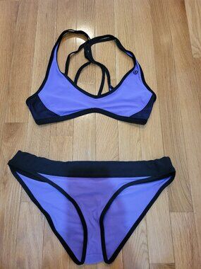 2 piece reversible bottom Lululemon bikini set